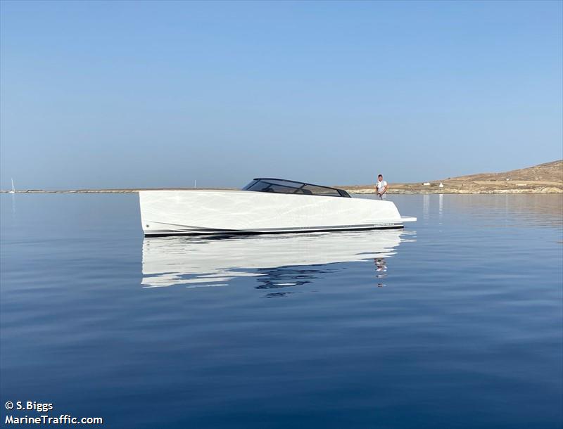 bora (Pleasure craft) - IMO , MMSI 538071412, Call Sign V7A2448 under the flag of Marshall Islands