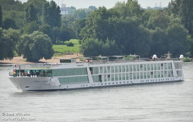 emerald destiny (Passenger ship) - IMO , MMSI 248063000, Call Sign HA4499 under the flag of Malta