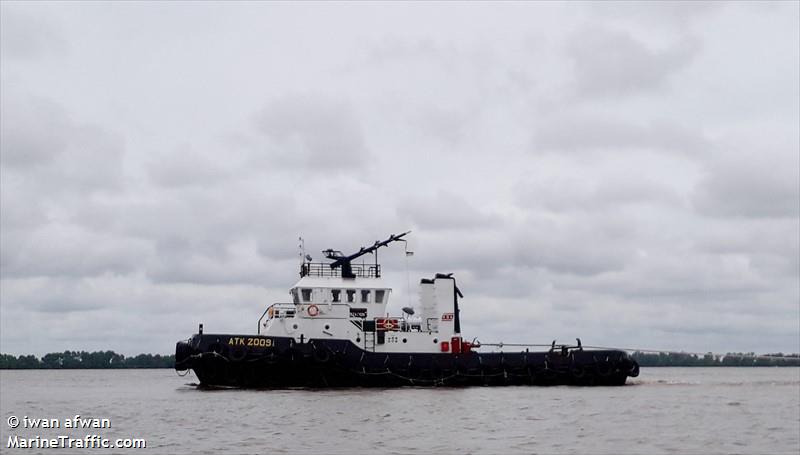 tb.atk 2009 (Tug) - IMO , MMSI 525300681, Call Sign YD 6901 under the flag of Indonesia