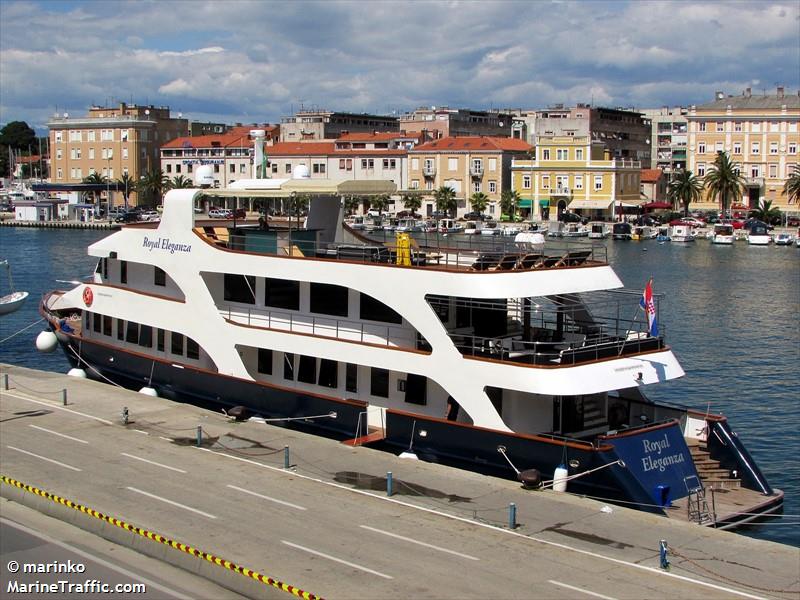 peregrine dalmatia (Passenger ship) - IMO , MMSI 238489640, Call Sign 9AA8558 under the flag of Croatia
