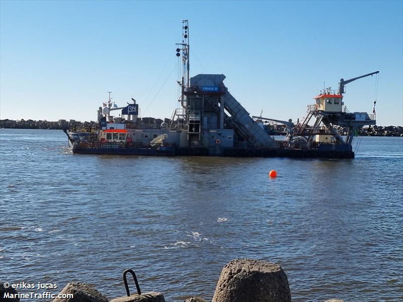 frigg r (Dredging or UW ops) - IMO , MMSI 244724000, Call Sign PCXC under the flag of Netherlands