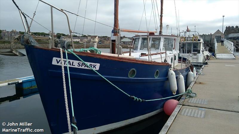 vital spark (-) - IMO , MMSI 232030894, Call Sign 2RZK under the flag of United Kingdom (UK)