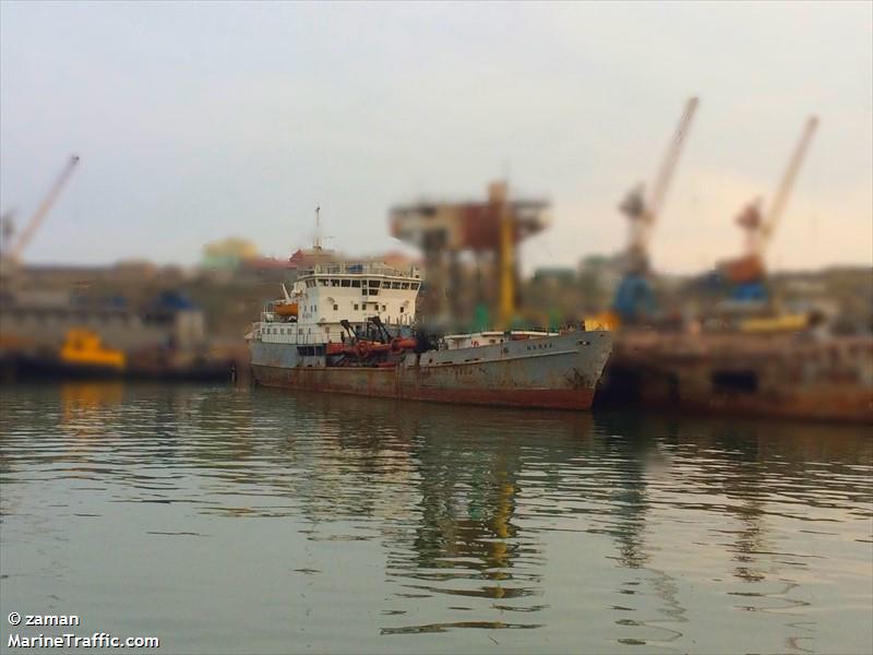 narva (Hopper Dredger) - IMO 6521848, MMSI 423263100, Call Sign 4JJF under the flag of Azerbaijan