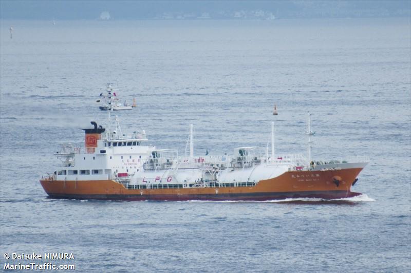 izumimaru no.3 (LPG Tanker) - IMO 9914228, MMSI 431017615, Call Sign JD4974 under the flag of Japan