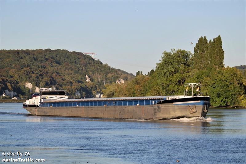 ipanema (Cargo ship) - IMO , MMSI 227097480, Call Sign FM4791 under the flag of France