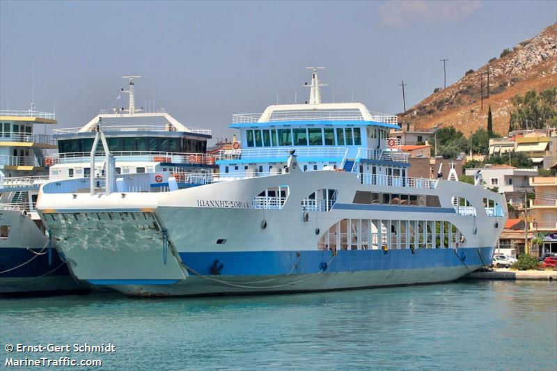 ioannis-sophia k (Passenger/Ro-Ro Cargo Ship) - IMO 9803778, MMSI 239985600, Call Sign SVA7344 under the flag of Greece