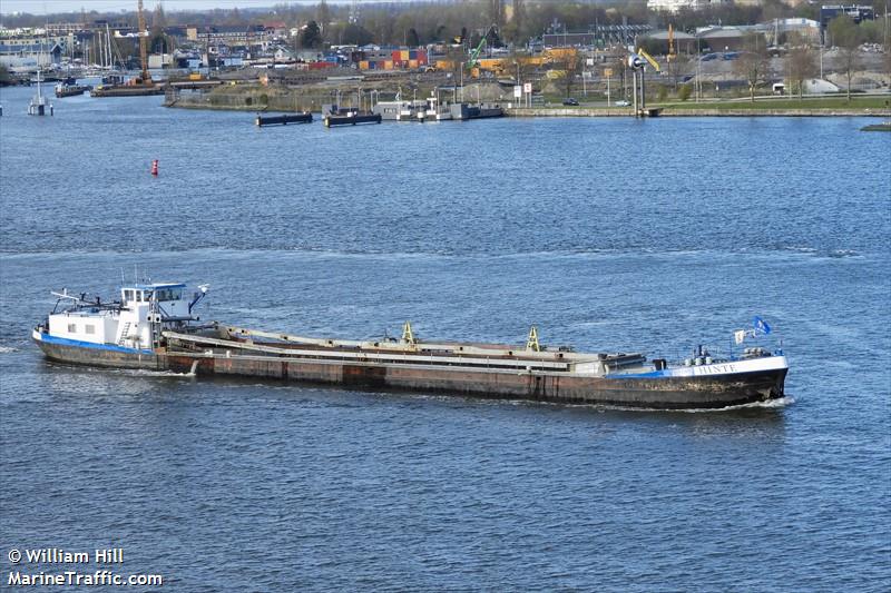 hinte (Cargo ship) - IMO , MMSI 244750408, Call Sign PI3863 under the flag of Netherlands