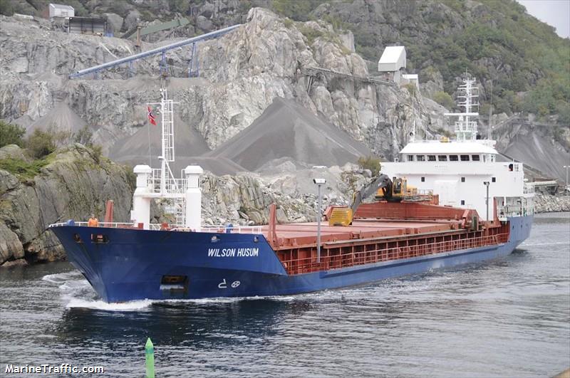 wilson husum (Limestone Carrier) - IMO 9017379, MMSI 314208000, Call Sign 8PSQ under the flag of Barbados