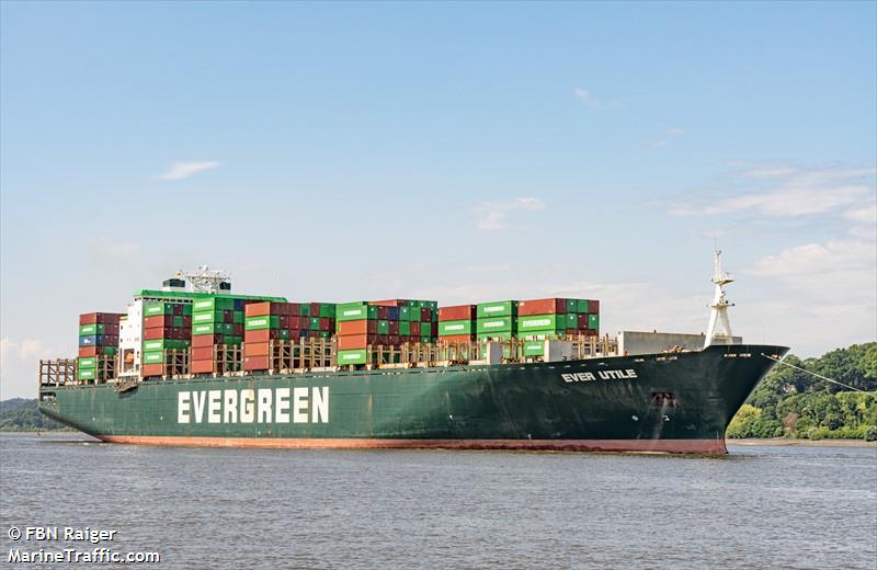 ever utile (Container Ship) - IMO 9188154, MMSI 351934000, Call Sign 3FZA9 under the flag of Panama