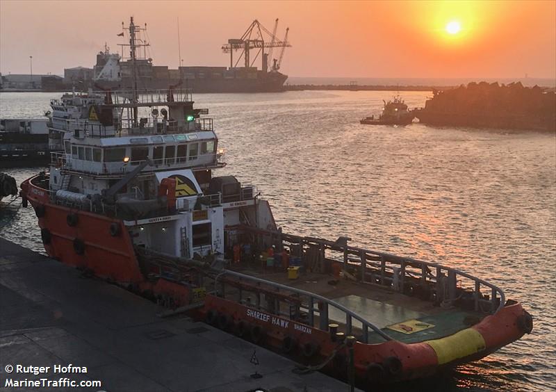 sharief hawk (Offshore Tug/Supply Ship) - IMO 9543160, MMSI 470245000, Call Sign A6E2347 under the flag of UAE