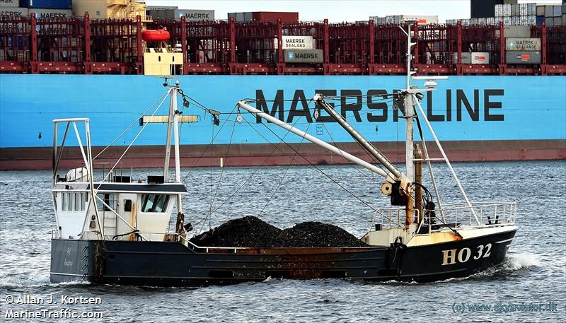 ho32 sif (Fishing vessel) - IMO , MMSI 219005816, Call Sign OVOH under the flag of Denmark