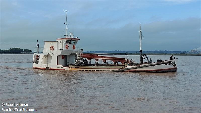 salvador (Cargo ship) - IMO , MMSI 701006837, Call Sign LW2777 under the flag of Argentina