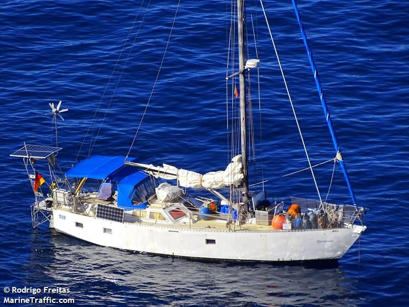 desiderata (Sailing vessel) - IMO , MMSI 211805720, Call Sign DHZU2 under the flag of Germany