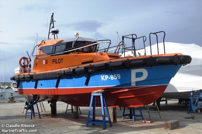 pilot2 (Unknown) - IMO , MMSI 278001312 under the flag of Slovenia
