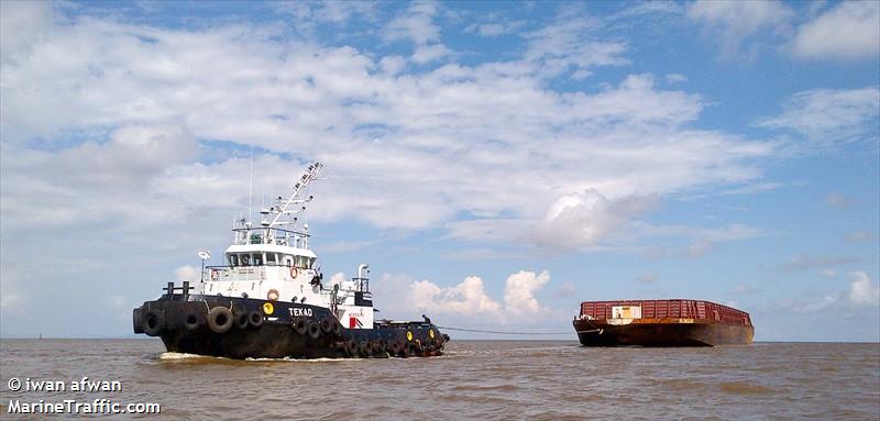 tekad (Tug) - IMO 9512070, MMSI 525012052, Call Sign YDA6514 under the flag of Indonesia