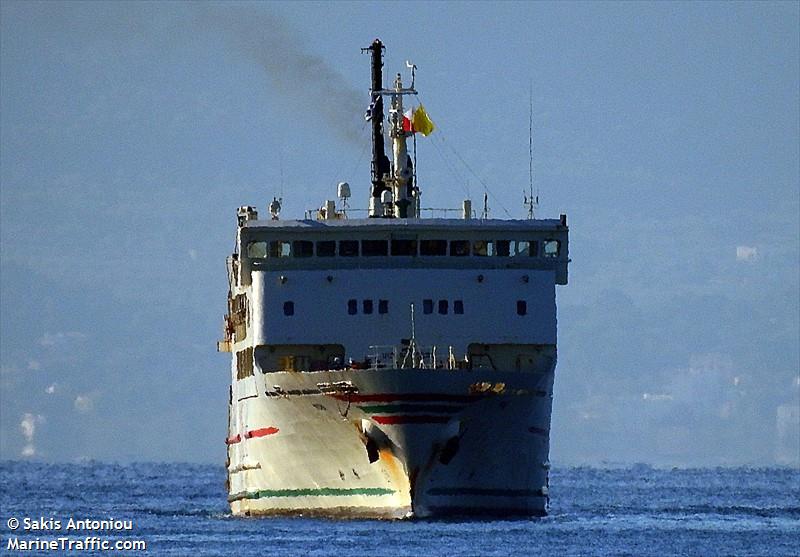 mishi (Passenger/Ro-Ro Cargo Ship) - IMO 9244398, MMSI 620902000, Call Sign D6A2911 under the flag of Comoros