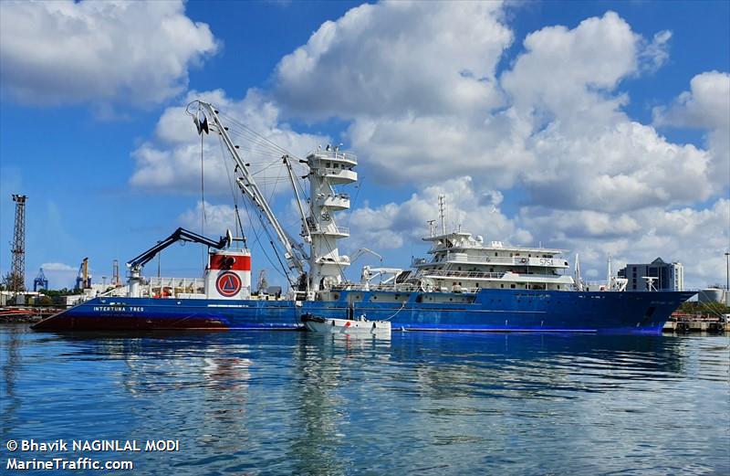 intertuna tres (Fishing Vessel) - IMO 9202704, MMSI 664223000, Call Sign S7SA under the flag of Seychelles