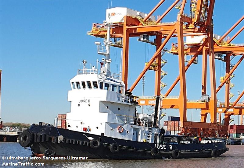 jose b (Tug) - IMO 8938447, MMSI 701000851, Call Sign LW9156 under the flag of Argentina