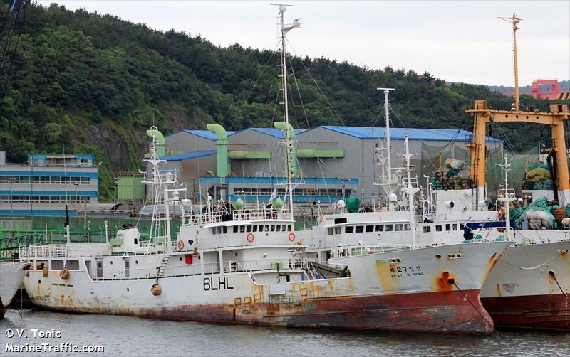 517 nam gung (Fishing Vessel) - IMO 8827741, MMSI 440298000, Call Sign 6LHL under the flag of Korea