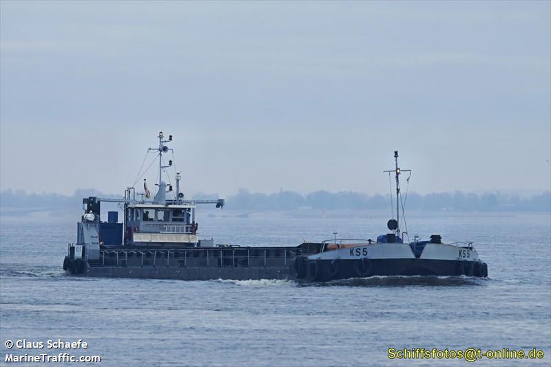 ks 5 (Cargo ship) - IMO , MMSI 211220870, Call Sign DF2784 under the flag of Germany