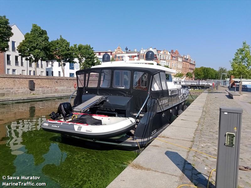 jeu d eau (Pleasure craft) - IMO , MMSI 211242380, Call Sign DB2976 under the flag of Germany