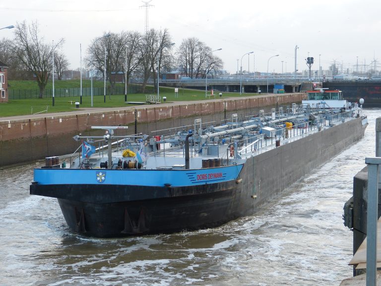 doris deymann (Tanker) - IMO , MMSI 211510810, Call Sign DC7034 under the flag of Germany