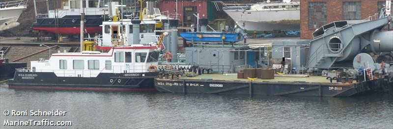 ms meiderich (Dredging or UW ops) - IMO , MMSI 211659030, Call Sign DF 5731 under the flag of Germany