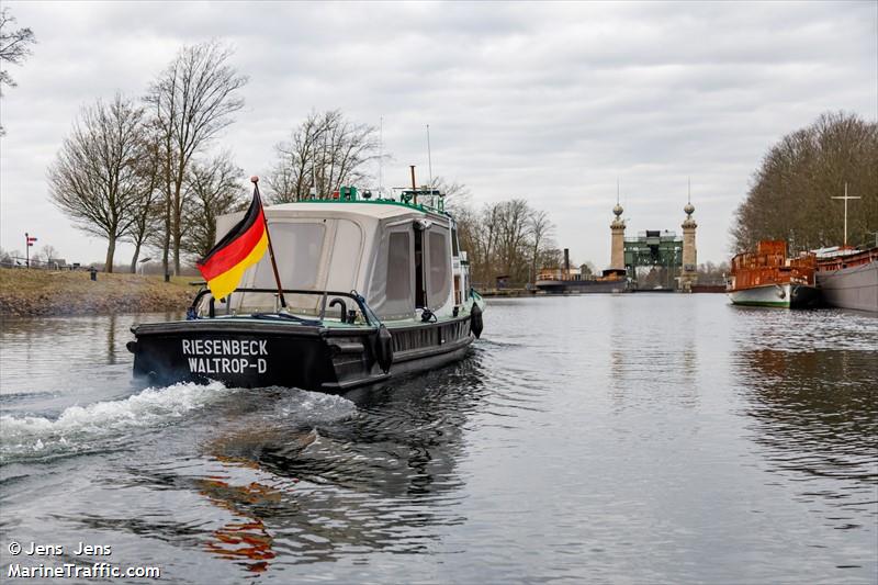 riesenbeck (Other type) - IMO , MMSI 211697960, Call Sign DJ6760 under the flag of Germany