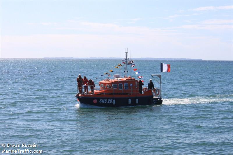 sns 297 (SAR) - IMO , MMSI 227684060, Call Sign FGE8698 under the flag of France