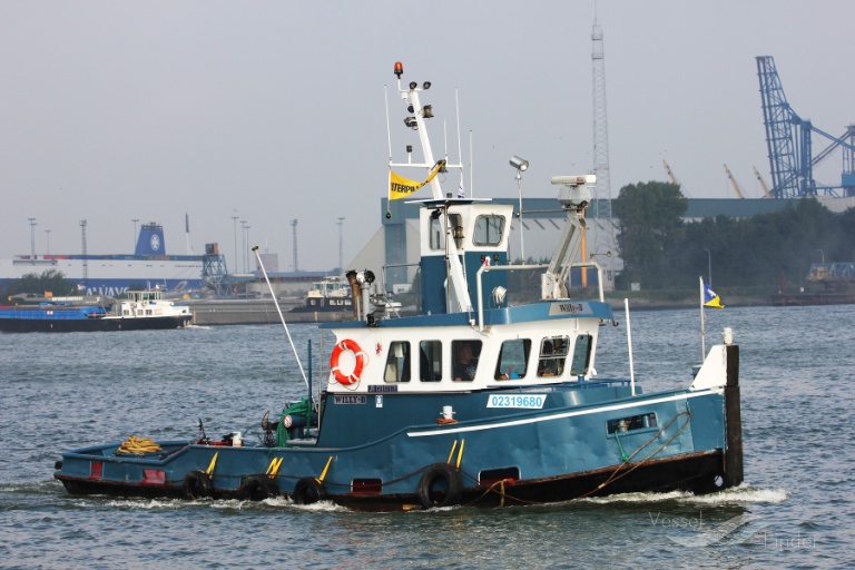 willy-b (Tug) - IMO , MMSI 244670318, Call Sign PI9140 under the flag of Netherlands