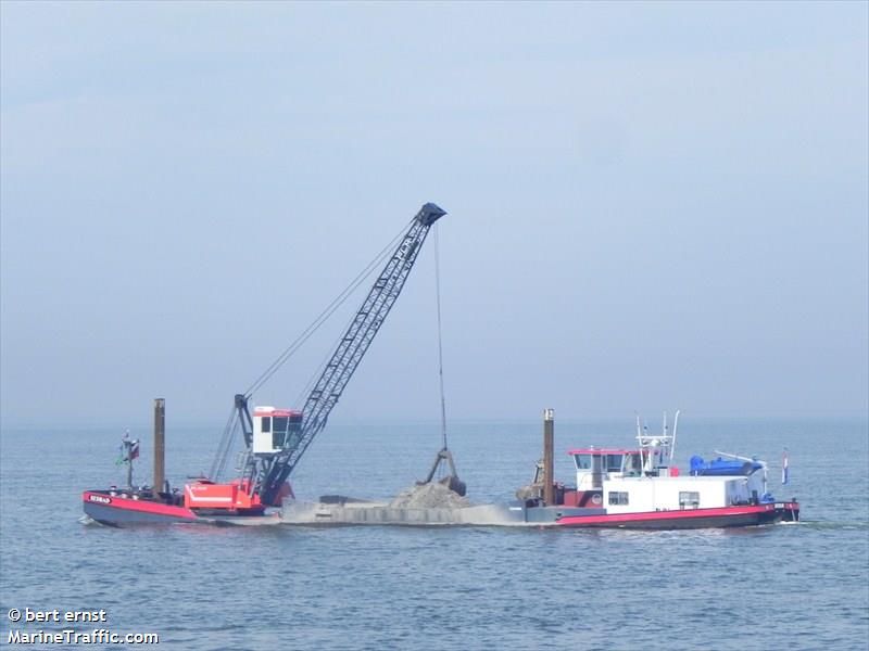 redbad (Dredging or UW ops) - IMO , MMSI 244770835, Call Sign PE9884 under the flag of Netherlands
