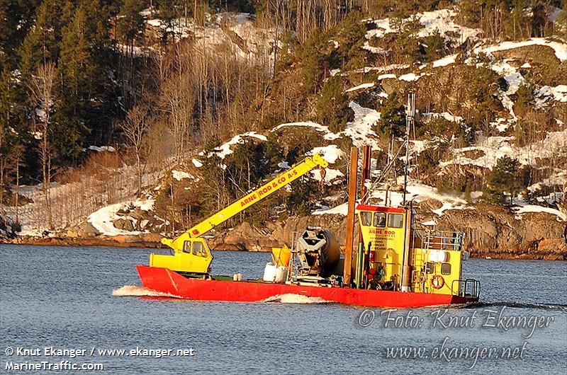 rodfjord (Dredging or UW ops) - IMO , MMSI 257646900, Call Sign LLDY under the flag of Norway
