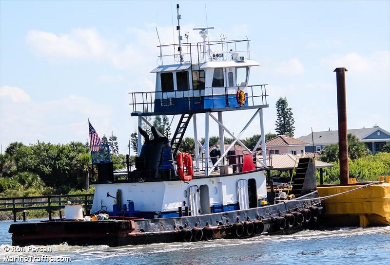 lil t (Towing vessel) - IMO , MMSI 367789350, Call Sign WDJ5591 under the flag of United States (USA)