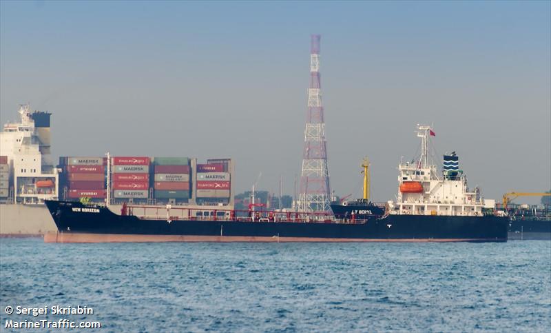 new horizon (Bitumen Tanker) - IMO 9816024, MMSI 563039300, Call Sign 9V5465 under the flag of Singapore