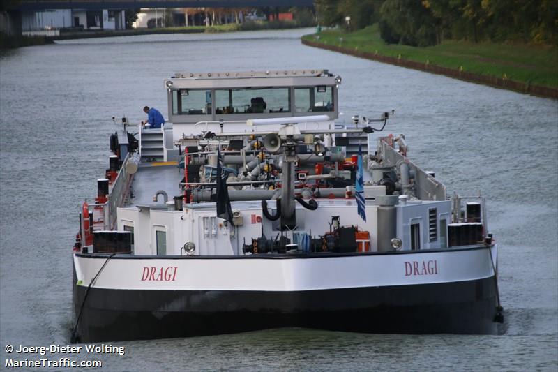 dragi (Tanker) - IMO , MMSI 211552800, Call Sign DK4456 under the flag of Germany