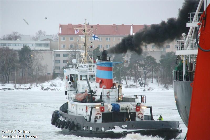 hector (Tug) - IMO 7341166, MMSI 230985150, Call Sign OJKQ under the flag of Finland
