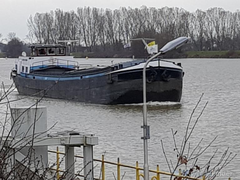 confiance (Cargo ship) - IMO , MMSI 244670672, Call Sign PE 7885 under the flag of Netherlands