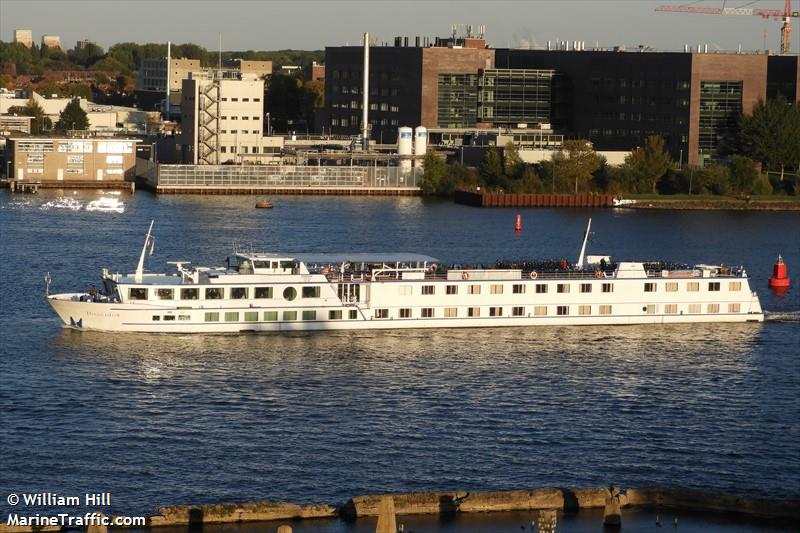 poseidon (Passenger ship) - IMO , MMSI 244690882, Call Sign PE7708 under the flag of Netherlands