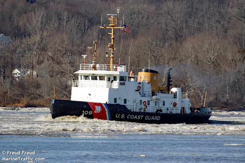 cg sturgeon bay (Tug) - IMO 8635198, MMSI 366999984, Call Sign NSXB under the flag of United States (USA)