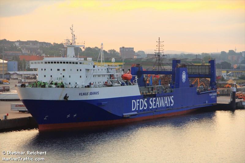 vilnius (Passenger/Ro-Ro Cargo Ship) - IMO 8311900, MMSI 370515000, Call Sign H9GS under the flag of Panama