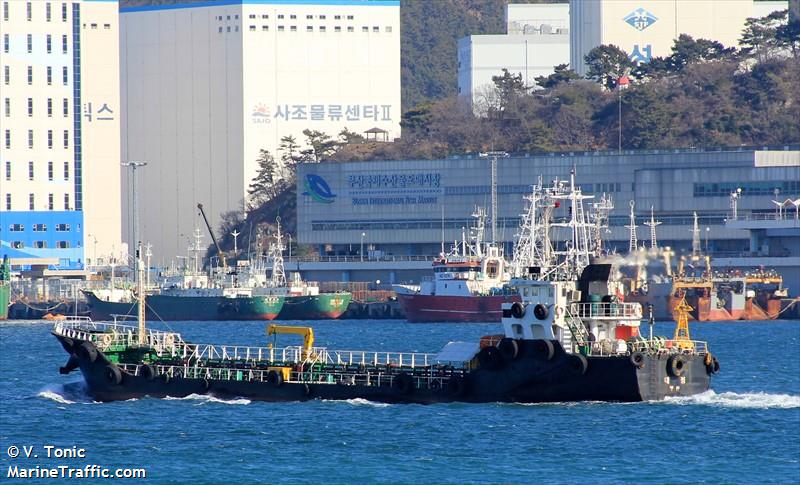 dae jeong (Oil Products Tanker) - IMO 9699531, MMSI 440105720, Call Sign 130079 under the flag of Korea