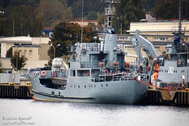 sd-13 (Military ops) - IMO , MMSI 261466000, Call Sign SQWC under the flag of Poland