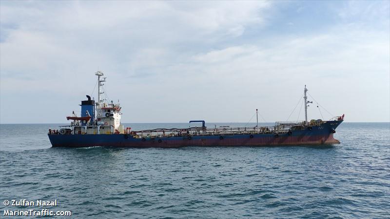 ozu (Oil Products Tanker) - IMO 9036686, MMSI 525022277, Call Sign JXMC0 under the flag of Indonesia