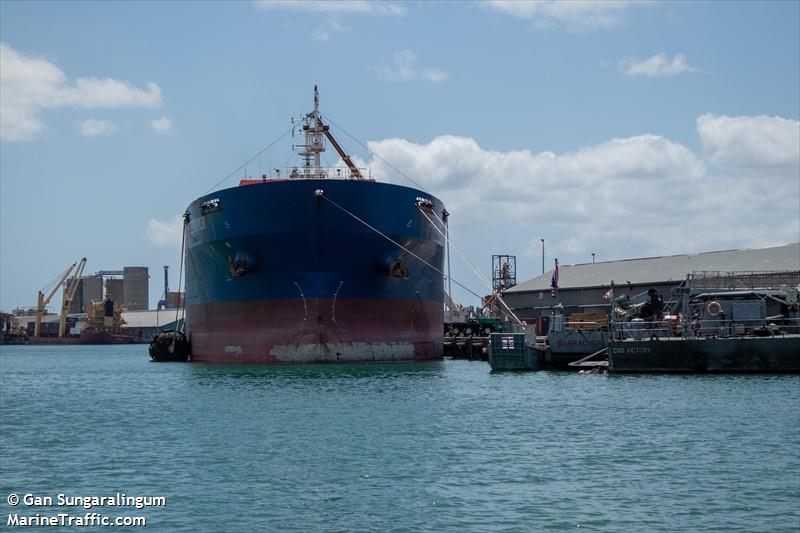splendour (Oil Products Tanker) - IMO 9535448, MMSI 229366000, Call Sign 9V7664 under the flag of Malta