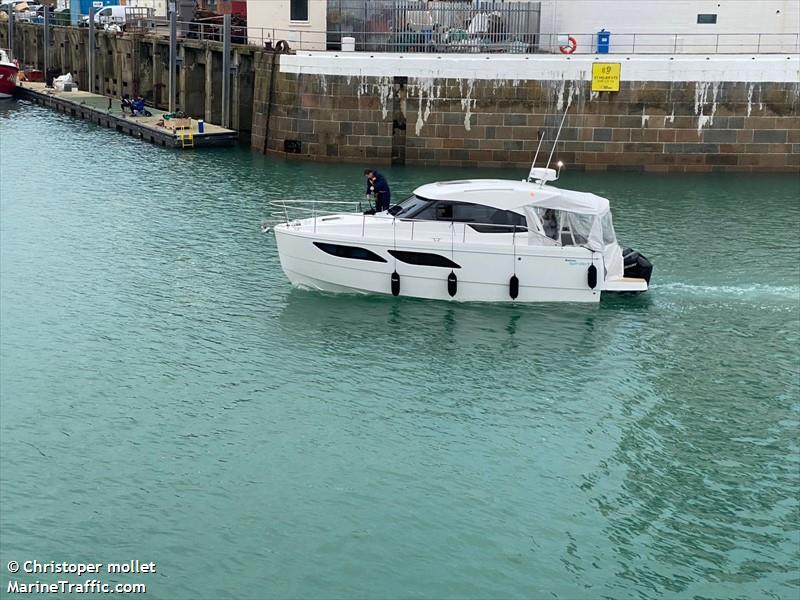 legacy (Pleasure craft) - IMO , MMSI 232038886, Call Sign MKHR7 under the flag of United Kingdom (UK)