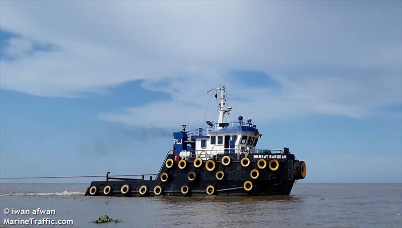 tb-berkat barokah (Towing vessel (tow>200)) - IMO , MMSI 525300645, Call Sign YD6402 under the flag of Indonesia