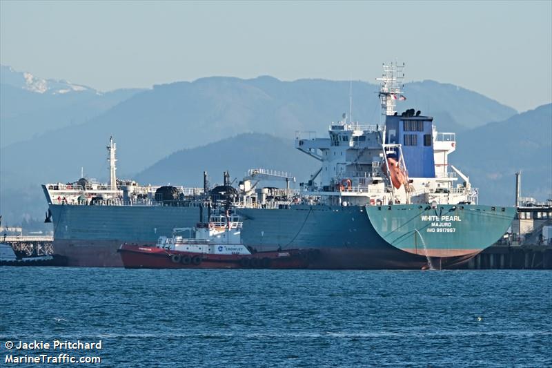 white pearl (Bitumen Tanker) - IMO 9917957, MMSI 538009544, Call Sign V7A4872 under the flag of Marshall Islands