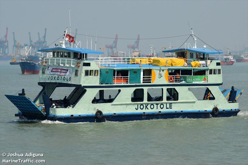 kmp.jokotole (Passenger/Ro-Ro Cargo Ship) - IMO 7638284, MMSI 525005355, Call Sign YB5186 under the flag of Indonesia