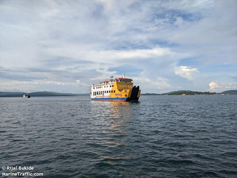 kmp.t.cenderawasih.2 (Passenger/Ro-Ro Cargo Ship) - IMO 8873673, MMSI 525019446, Call Sign YDQK under the flag of Indonesia