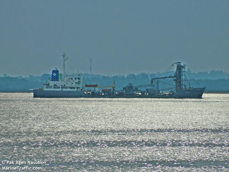 mv.baik (Cement Carrier) - IMO 9032214, MMSI 525200821, Call Sign YCGY2 under the flag of Indonesia